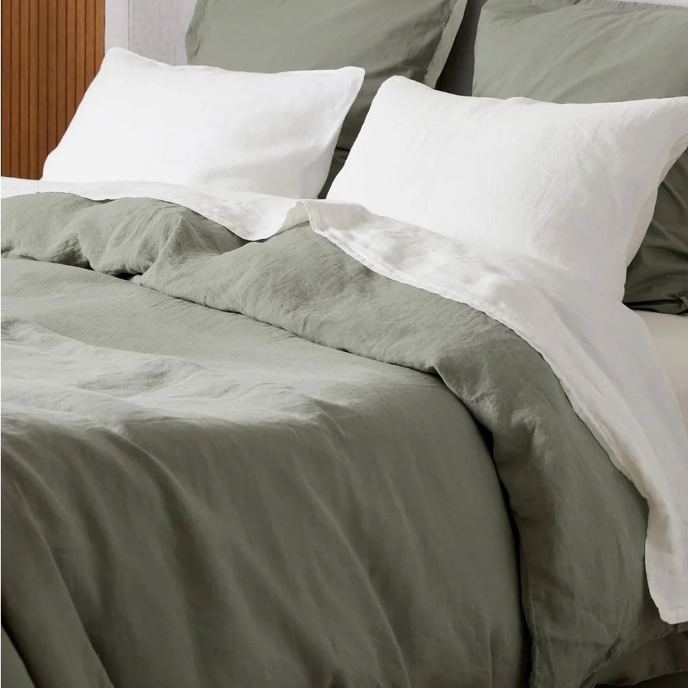Parachute flat sheet / Fitted sheet and One pillowcase in moss (Sage Green) set